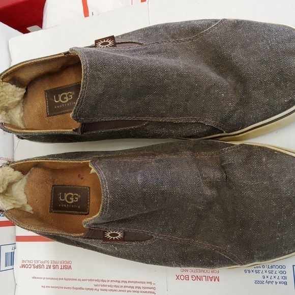 UGG slip on men's size 10.5 gray great condition - Picture 1 of 5